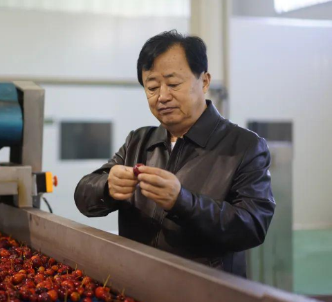 刘子贤——府谷县聚金邦农产品开发公司董事长（府谷县）