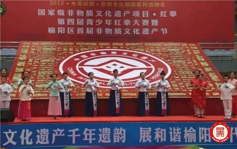 榆林小曲表演正式在榆林南门瓮城